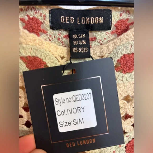 NWT Qed London Floral Crochet Knit Flowy Boho Beach Sleeveless Top Small/Med - Picture 7 of 8